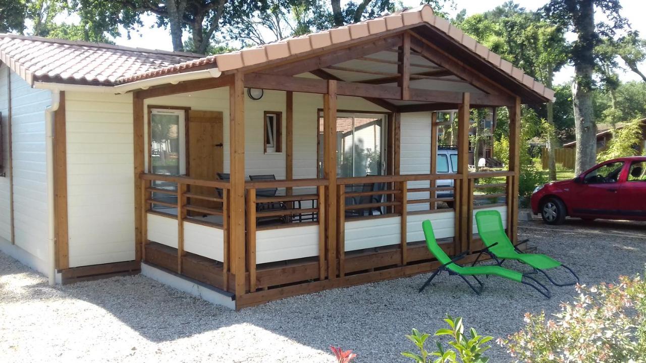 Chalet Avec Piscine Azur Εξωτερικό φωτογραφία